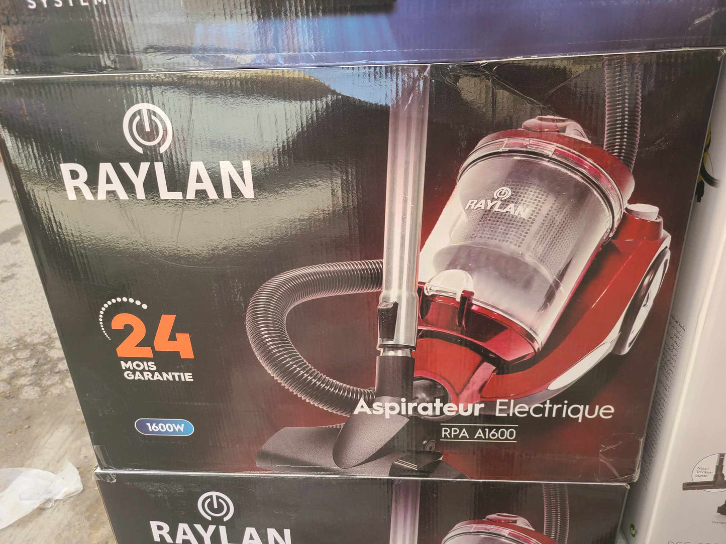 مكنسة كهربائية رايلان – 1600 واط – خزان 3 لتر – أسود-أزرق-أحمر RAYLAN Aspirateur - 1600 Watts - Réservoir 3 Litres - Noir-bleu-rouge